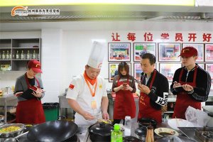 ������δ�ҵ�Լ����ϰ壿�Ǿ���ѧ��������