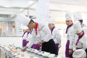 ��ʦ��ѵ���ɣ����ѡ�����