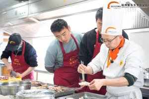 ��С����Ҫѧ��ʦ���