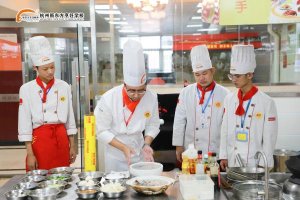 ͬ����ѧ��ʦרҵ��Ϊʲôѧ�Ѽ۸������ô��?