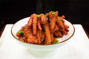 Ԥ�Ʋ�Խ��Խ�࣬��ʦ�᲻��ʧҵ��